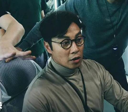 周世豪（犯罪片《断网》中的角色）
