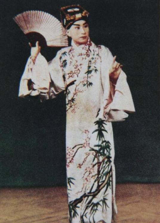 叶盛兰（中国京剧表演艺术家、工小生、京剧叶派小生创始人）