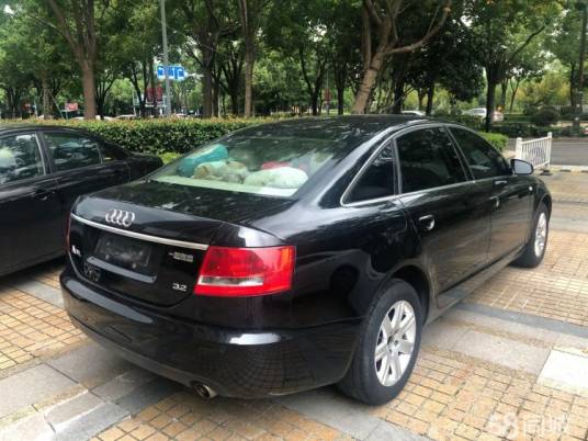 一汽奥迪 A6L 2011款 2.0T FSI 手动基本型