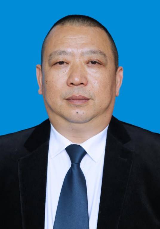 雷俊（浙江省金华市婺城区退役军人事务局党组成员、副局长）