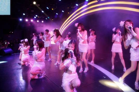 剧场女神（SNH48 Team NII第一台剧场公演）
