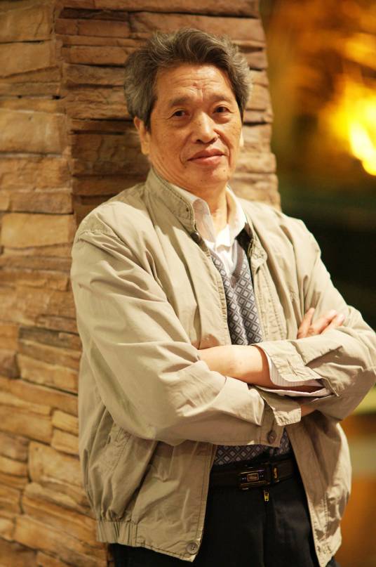 陈正元（江西省政协七届、八届委员）