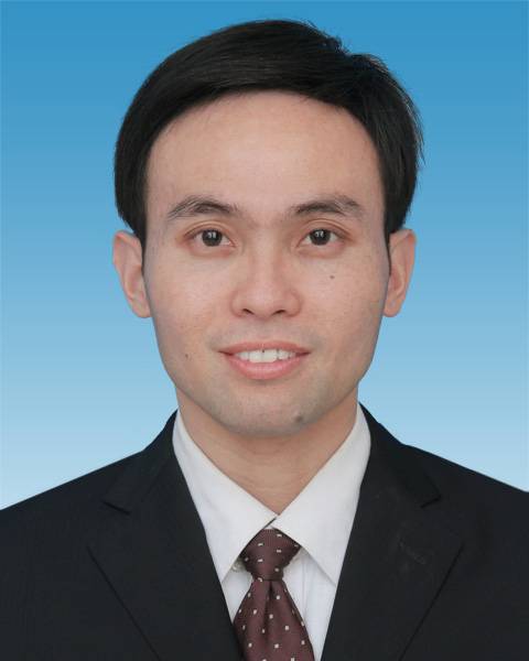 李伟军（南昌市红谷滩区红角洲街道党工委委员、人武部长）