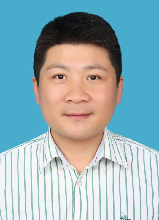 何山（湖南省保靖县委常委、副县长（挂职））