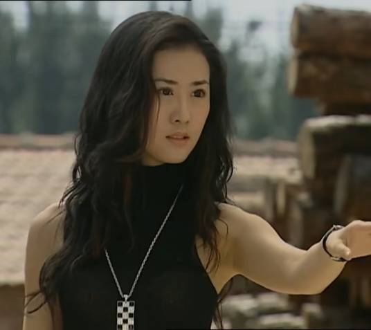 何蓝（电视剧《魔幻手机》《魔幻手机2傻妞归来》中的角色）