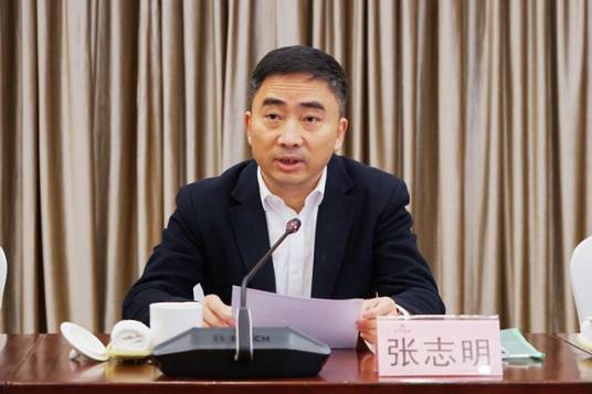 张志明（江苏省张家港市委常委、经开区党工委书记）