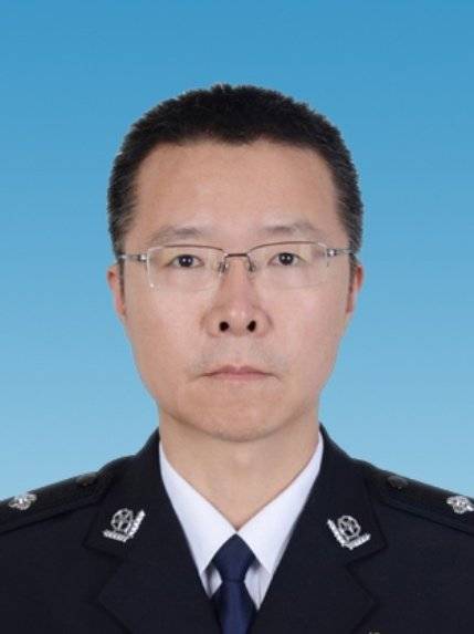 李军（内蒙古自治区呼和浩特市委常委、纪委书记、监委主任、二级高级监察官）