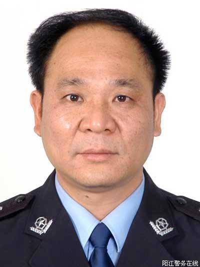 黄福祥（广东省阳江市公安局原常务副督察长）
