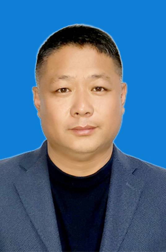 王鹏飞（内蒙古自治区赤峰市松山区人民政府原副区长）