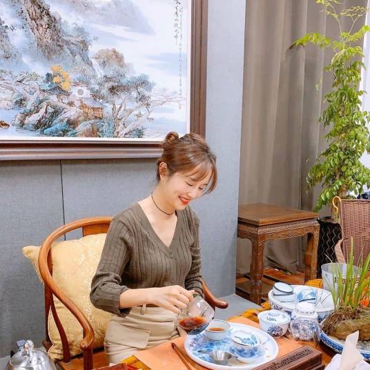 李晨（高级工艺美术师）