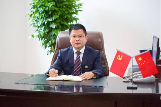 李春生（长春光华学院党委副书记、纪检委书记、副校长）