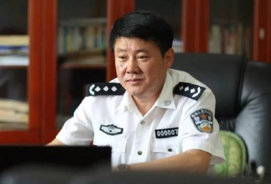 陈晓林（黑龙江省公安厅政治部主任）