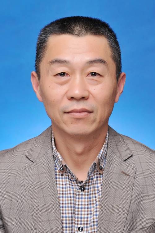 姚坚（浙江省余姚市民政局党组成员、副局长）
