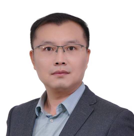 程伟（天津大学教育学院副教授）