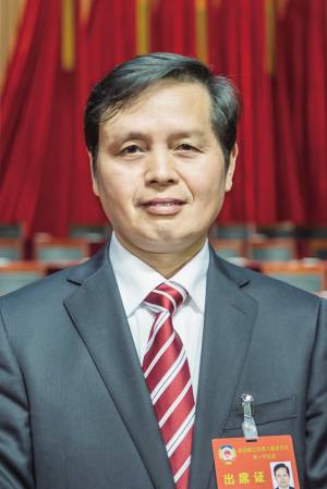 朱云峰（江苏省镇江市政协原副主席、党组成员）