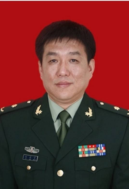 许建中（陆军军医大学西南医院骨科主任医师）