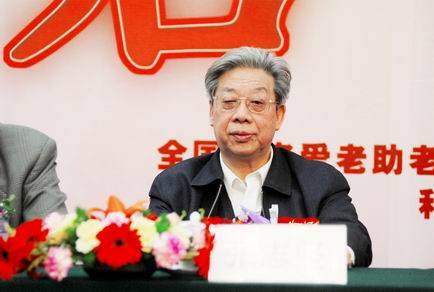 张志坚（江苏省名中医，主任中医师，南京中医药大学教授）