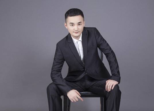 黄曦（互联网企业家）