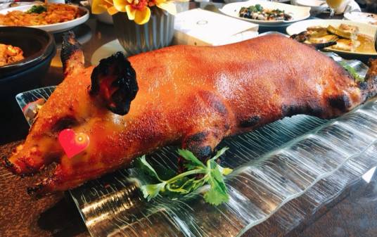 脆皮乳猪