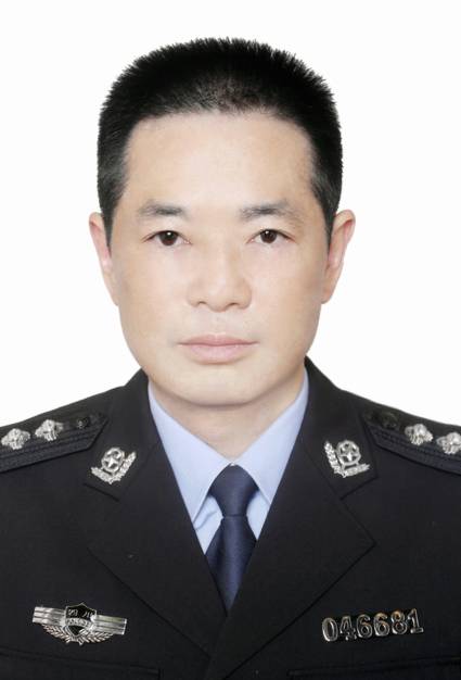 王舰（四川省南充市公安局交通警察支队副支队长）