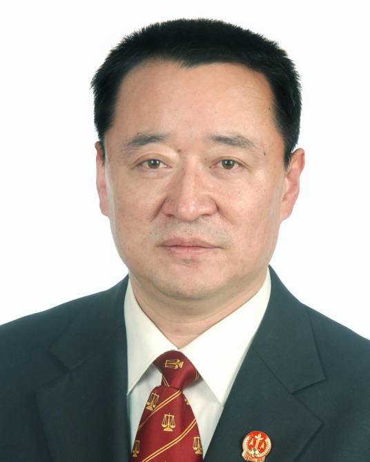 邱峰（青海省高级人民法院原副院长）