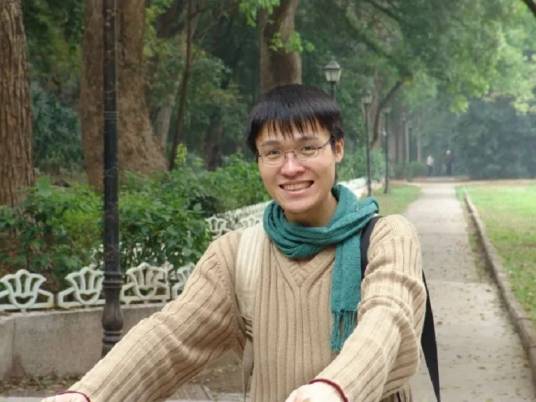李忠华（中国青少年国学培训教育第一人）