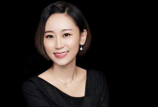 韩琳（内蒙古艺术学院音乐学院钢琴系教师）