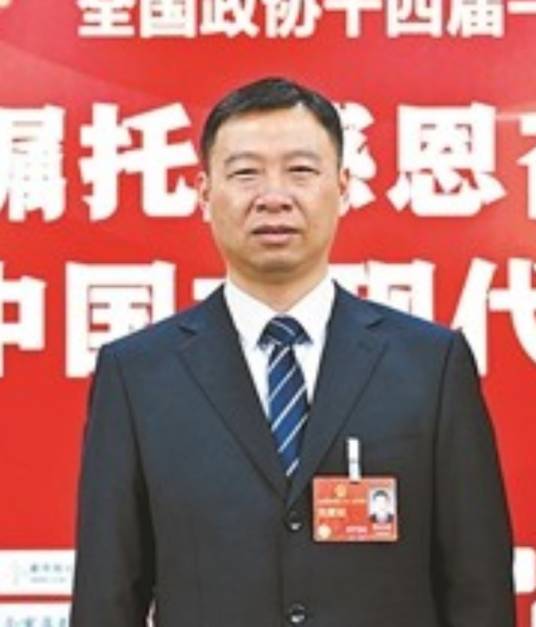 陈宏斌（第十四届全国人大代表，江苏省盐城市第一小学督导室主任）