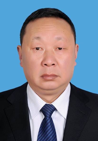 张鹰（重庆市酉阳自治县审计局党组书记、局长）