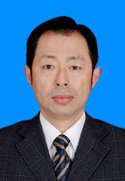 赵华（甘肃省定西市漳县人大常委会党组书记、主任）