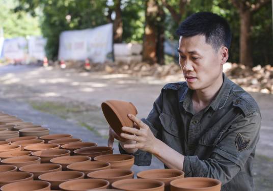 周建平（建窑建盏烧制技艺代表性传承人）