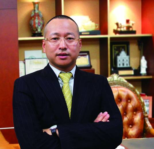 曾志龙（CEO）