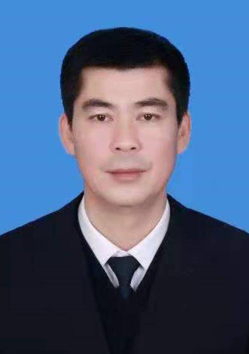 张建强（甘肃省陇南市宕昌县委副书记、县长）