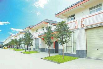 凤凰村（四川省天府新区永安镇下辖村）