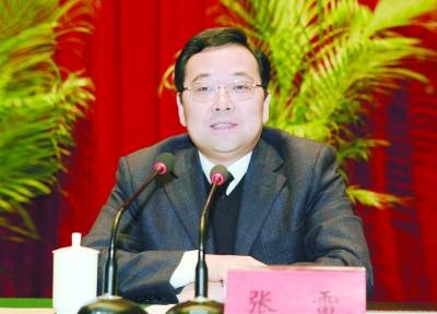 张雷（吉林大学教授）