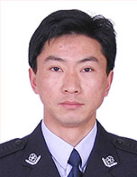 程伟（湖北省咸宁市公安局党委委员）