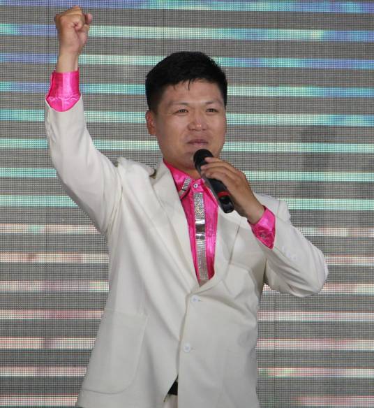 贾崇珍