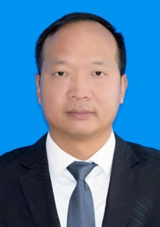 刘文鹏（贵州省普定县人民政府副县长、党组成员）