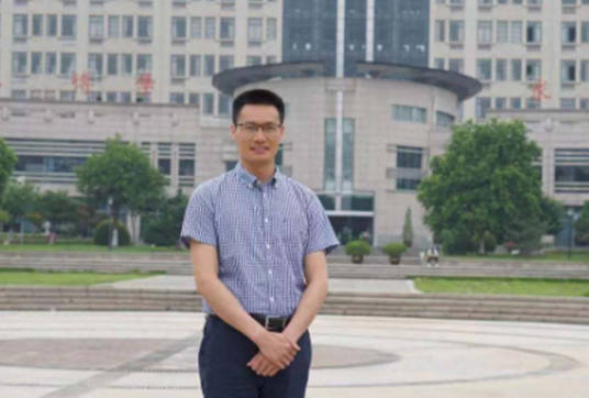 张雷（浙江传媒学院党委委员，文化创意与管理学院院长）