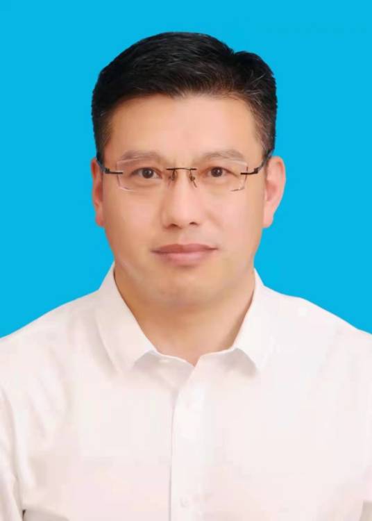 周飞（江苏省响水县委常委、县政府常务副县长、党组副书记）