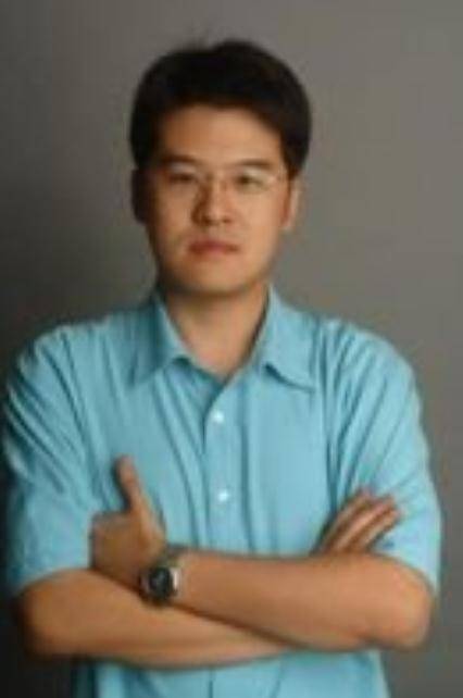 杨毅（南京火蚁美术培训机构校长）