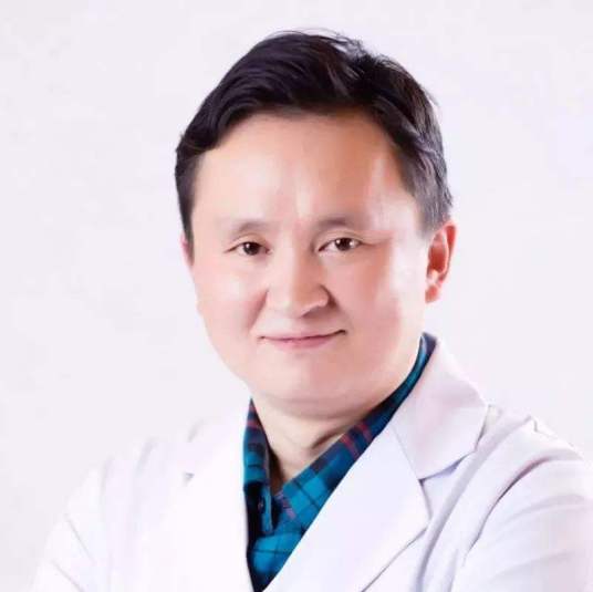 徐斌（复旦大学附属华山医院神经外科主任医师）