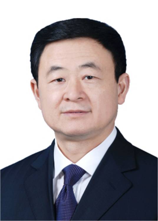 何宝杰（国际牙医师学院院士）