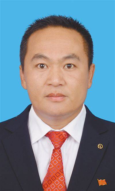 罗宇（新疆生产建设兵团第七师北方建设公司员工）