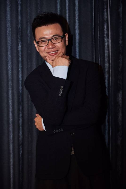 梁柱（腾讯音乐娱乐集团CEO，公司董事会成员）