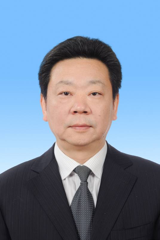 王显东（江苏省统计局党组书记、局长）