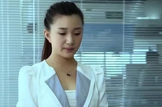 孔丽（电视剧《第22条婚规》角色）