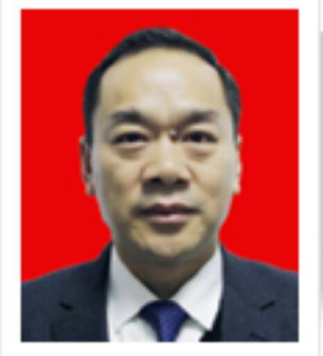 王智（利川市政协原党组成员、副主席）