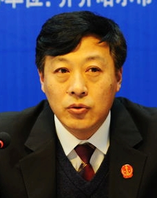 李洪斌（齐齐哈尔市中级人民法院审委会委员）