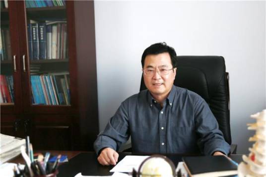 刘斌（内蒙古医科大学副校长）
